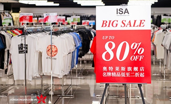 Nhiều trung tâm mua sắm giảm giá đến 80-90%