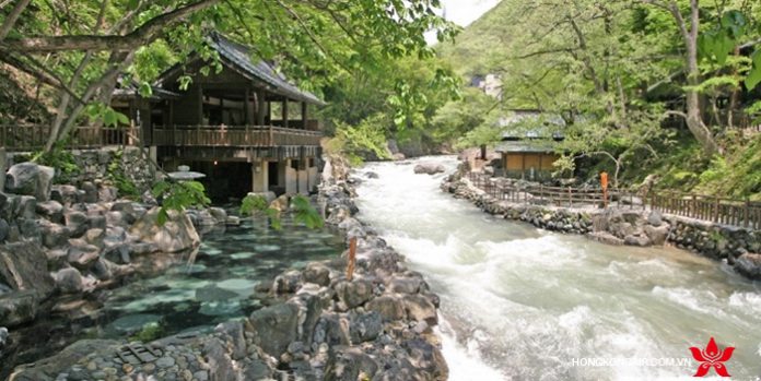 Khu suối nước nóng akaragawa Onsen Osenkaku